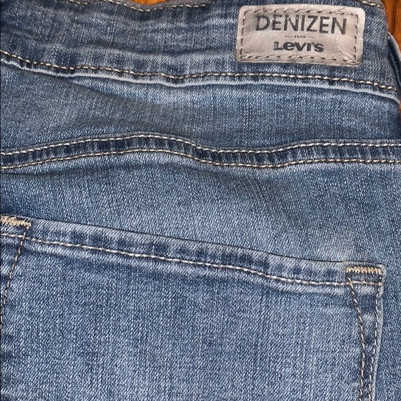 LEVIS JEANS - Picture 7 of 9